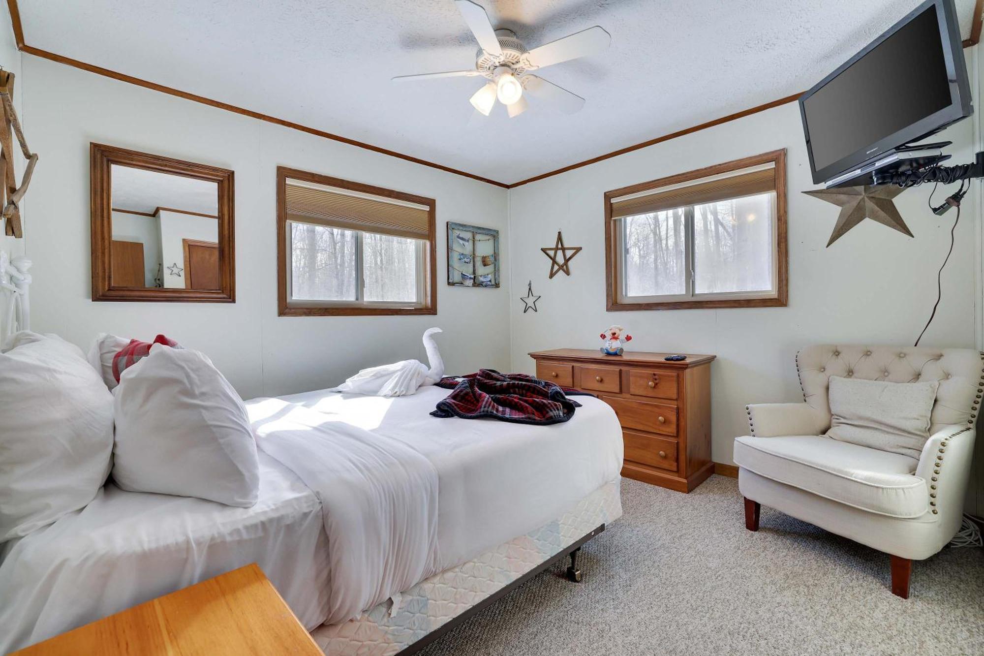 4 Bedroom Cozy Sleeps 8 Pool Table Arcade * Gouldsboro