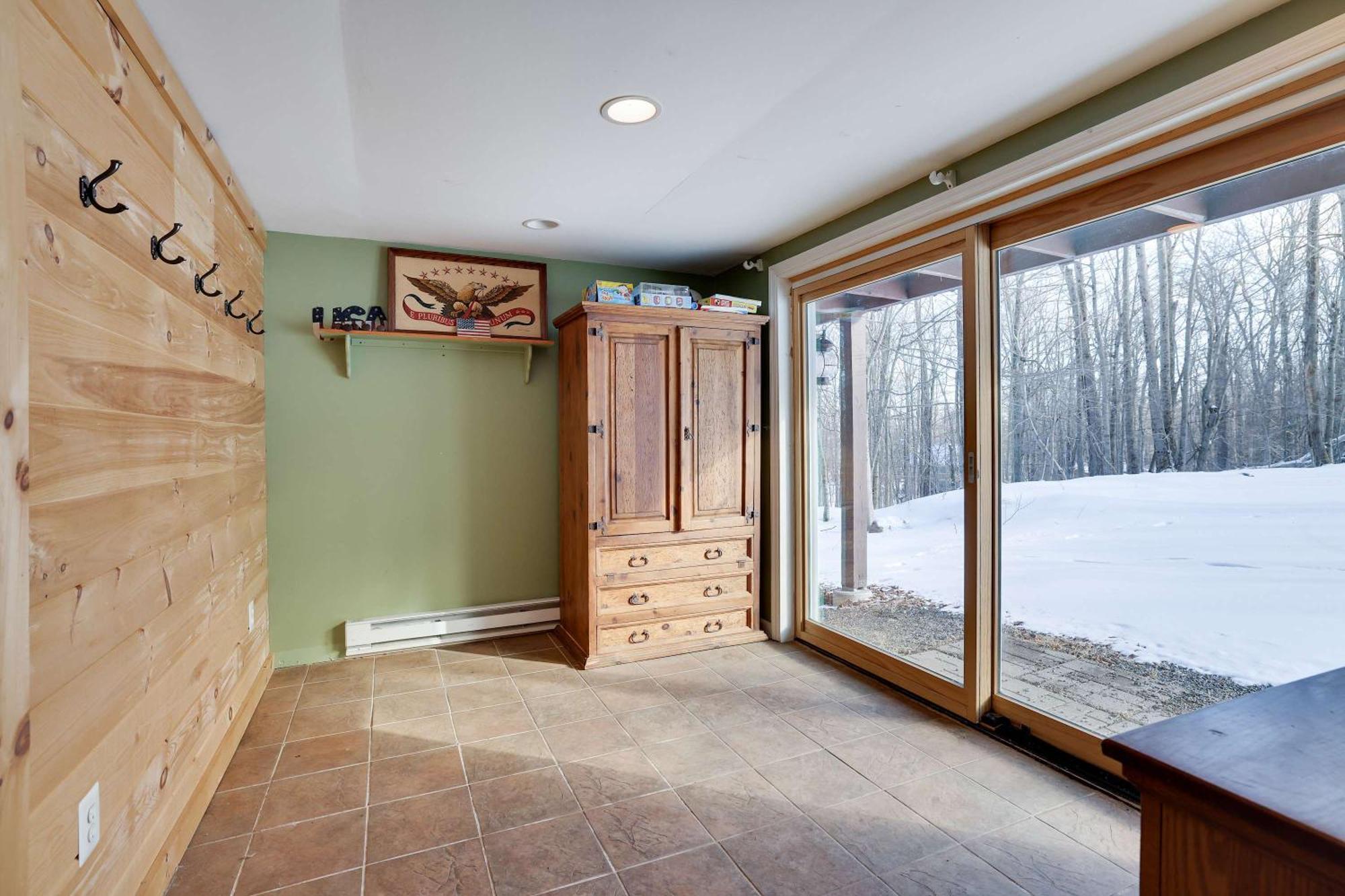Holiday home 4 Bedroom Cozy Sleeps 8 Pool Table Arcade
